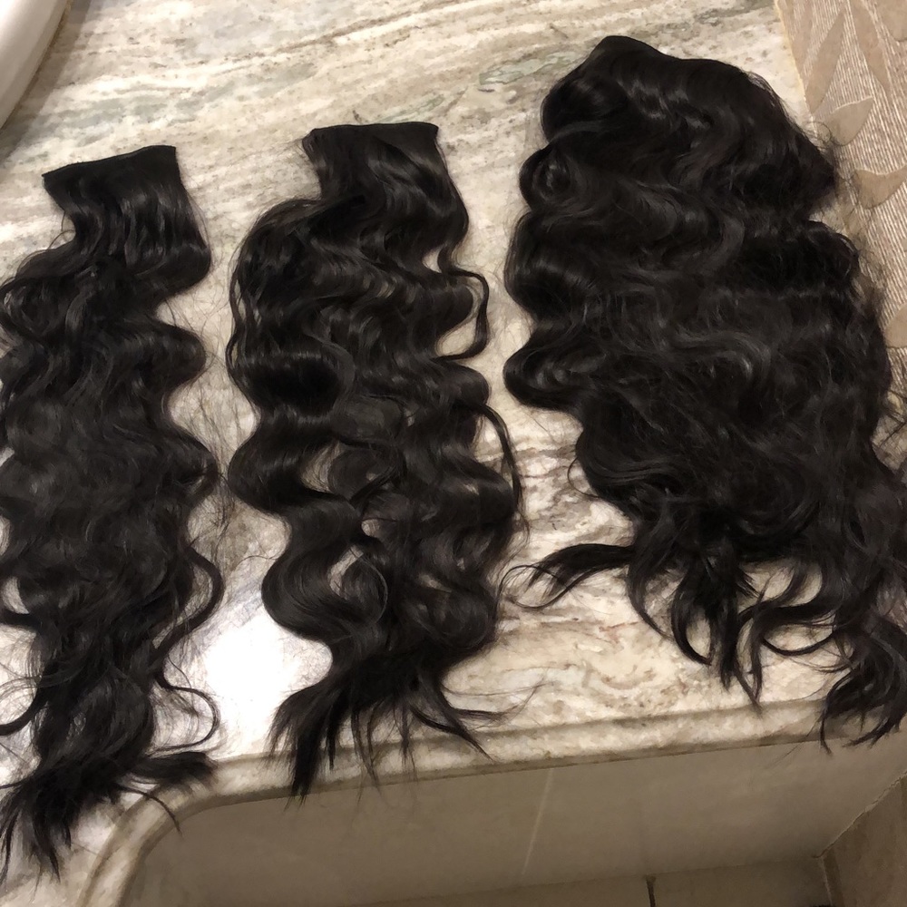 Hair Extensions - Picture 2 of 4
